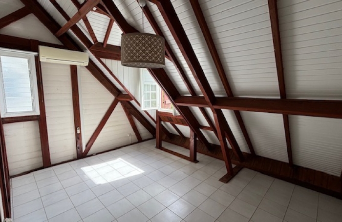 Villa de type F4 avec piscine - LE DIAMANT