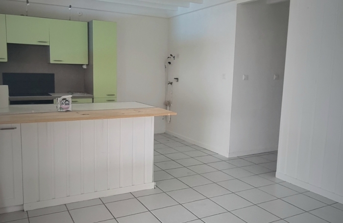 Vente Maison 94m&sup2; 5 pi&#232;ces Rivière Salée