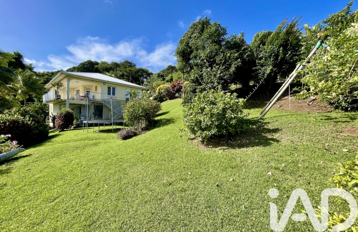 Vente Maison 97m&sup2; 5 pi&#232;ces La Trinité