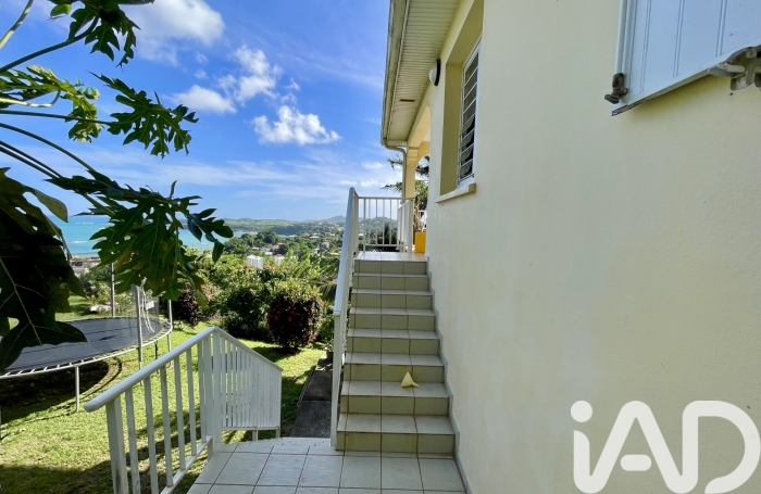 Vente Maison 97m&sup2; 5 pi&#232;ces La Trinité