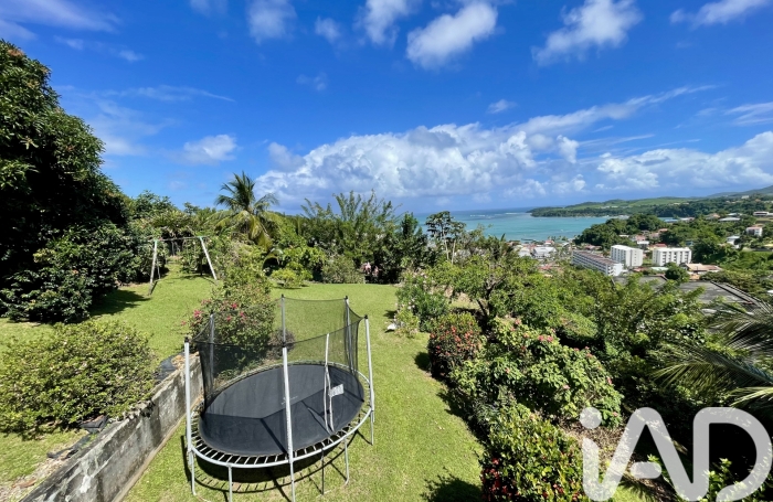 Vente Maison 97m&sup2; 5 pi&#232;ces La Trinité