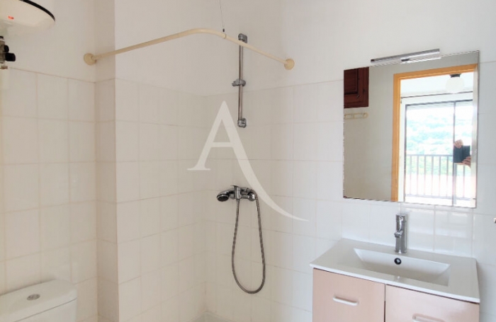 Location Appartement 17.53m² 1 pièce Fort de france