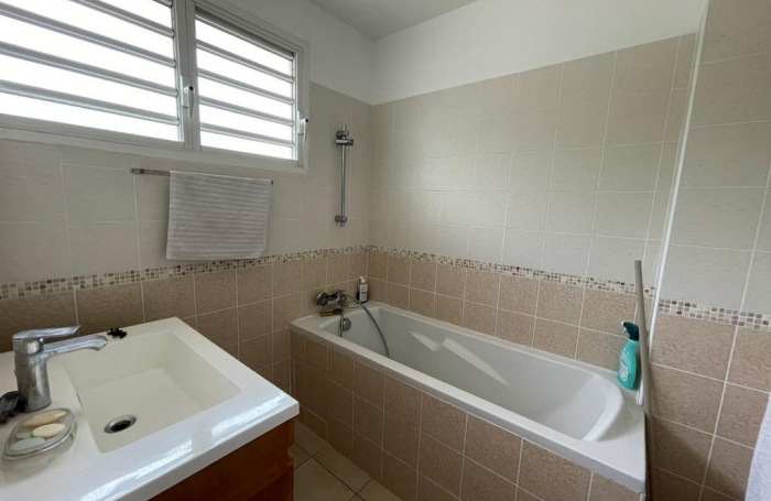 Belle villa T4 - Piscine - Vue rocher du Diamant