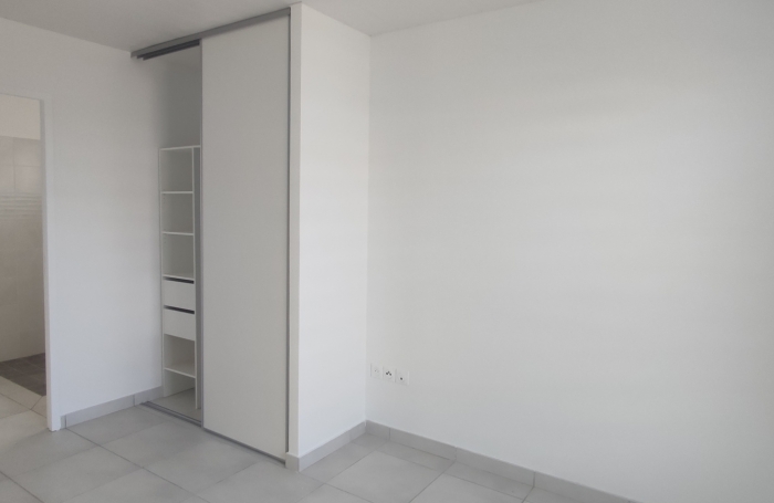 jolie maison Jumel&eacute;e en duplex- plafond de revenu impos&eacute;