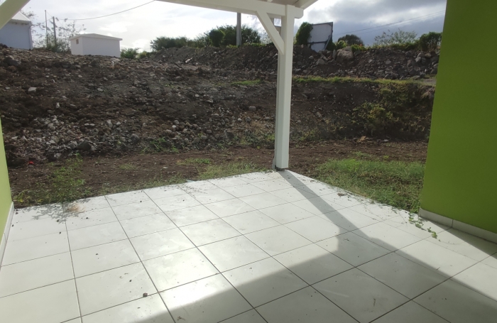 jolie maison Jumel&eacute;e en duplex- plafond de revenu impos&eacute;