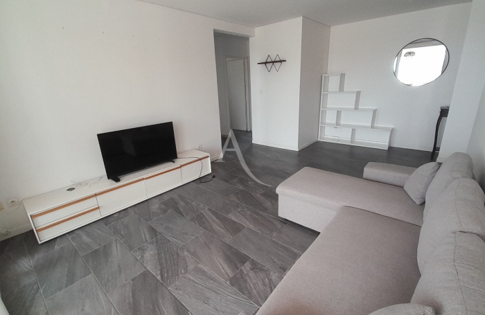 Vente Appartement 87.74m&sup2; 4 pi&egrave;ces La Trinit&eacute;