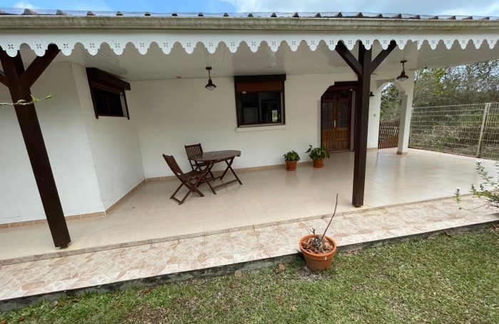 Haut de villa T4 en Rez de Jardin- Eau &eacute;lectricit&eacute; inclus- quartier LAUGIER