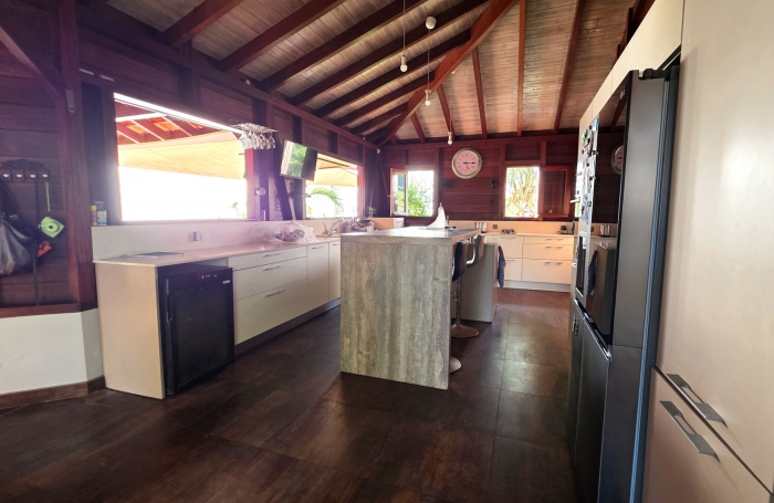 Villa de plain-pied T4 avec vue mer et campagne &agrave; Case-Pilote