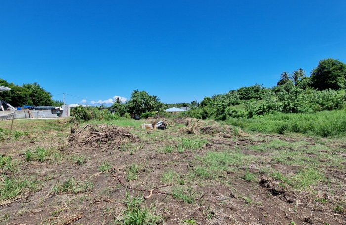 Terrain &agrave; b&acirc;tir en zone U4 avec emprise 20 % au VAUCLIN