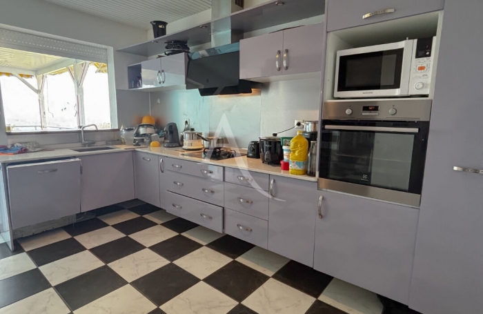 Vente Maison 228.4m&sup2; 9 pi&egrave;ces Le Robert