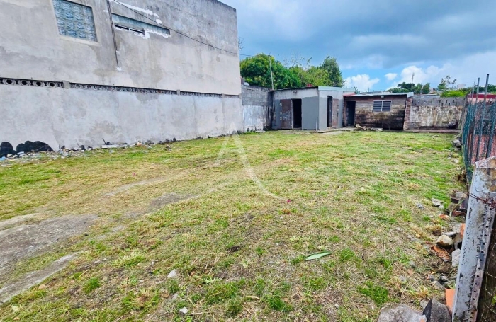 Vente Terrain 348m² Fort de france