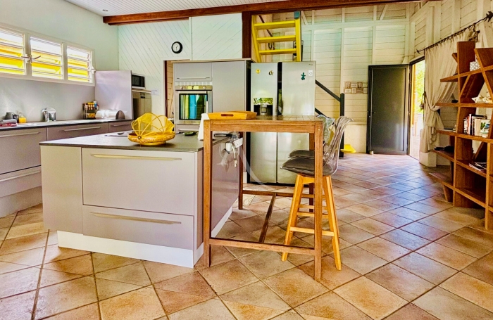 Vente Maison 165m&sup2; 7 pi&egrave;ces Sainte Luce