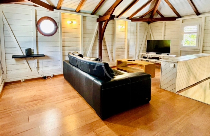 Vente Maison 165m&sup2; 7 pi&egrave;ces Sainte Luce