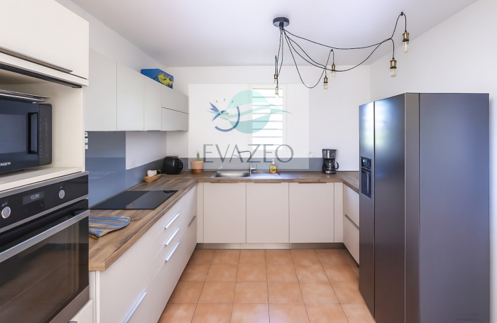 Villa vue mer r&eacute;nov&eacute;e - Piscine - 800m plage - LES ANSES D'ARLET