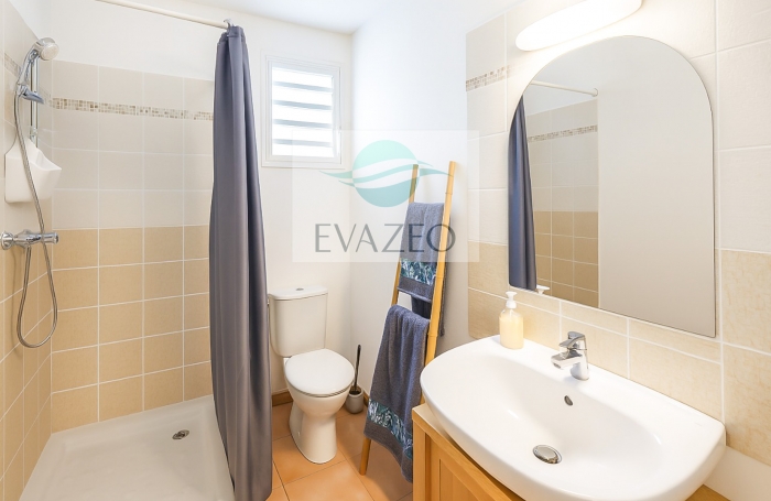 Villa vue mer r&eacute;nov&eacute;e - Piscine - 800m plage - LES ANSES D'ARLET