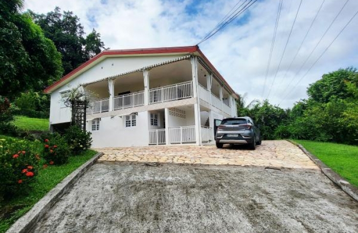 Location Appartement 126.89m&sup2; 4 pièces Le Lamentin