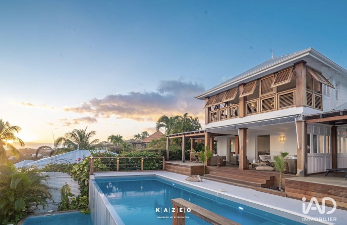 Vente Maison 200m&sup2; 7 pièces Case-Pilote