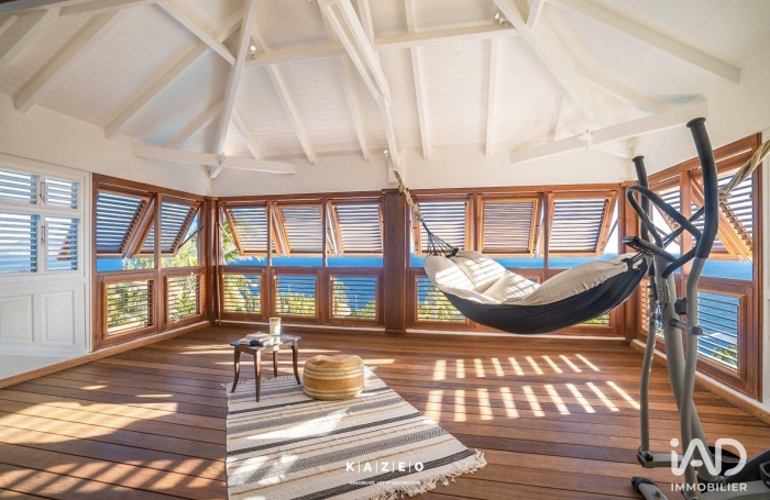 Vente Maison 200m&sup2; 7 pièces Case-Pilote