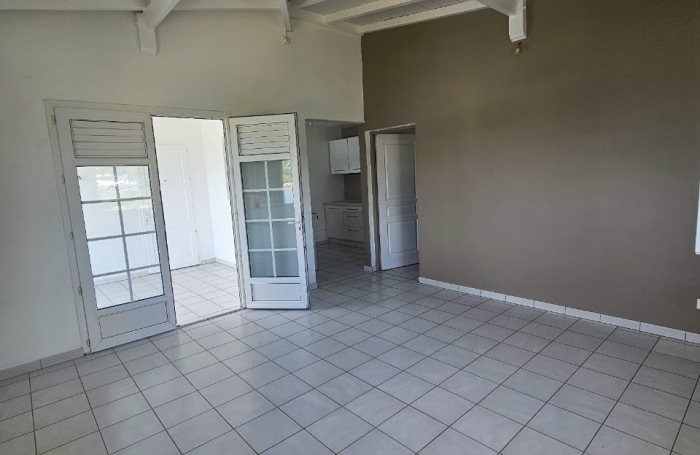 Appartement en location 800 &euro; &agrave; La Trinit&eacute; avec BEL'K IMMO