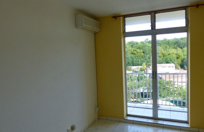 Location Appartement 71.94m&sup2; 3 pièces Fort de france