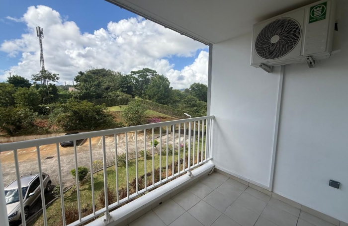 APPT T2 DERNIER ETAGE VUE DEGAGEE