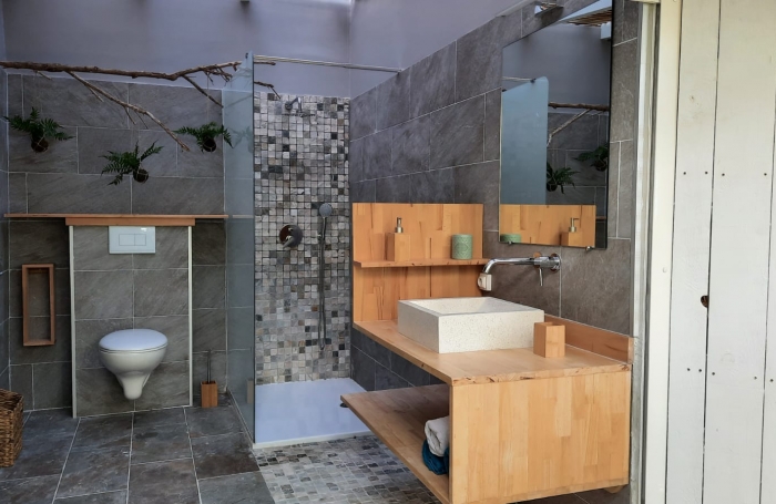 **&Agrave; vendre : Superbe villa r&eacute;nov&eacute;e avec vue mer et campagne   Le Marin**