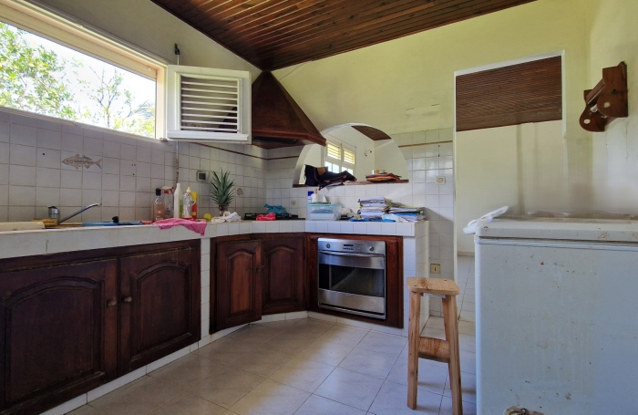 &Agrave; vendre : Belle maison de plain-pied avec jardin arbor&eacute;, quartier r&eacute;sidentiel calme &agrave; AJOUPA BOUILLON