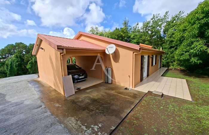 Vente Maison 105.59m&sup2; 4 pi&egrave;ces Schoelcher