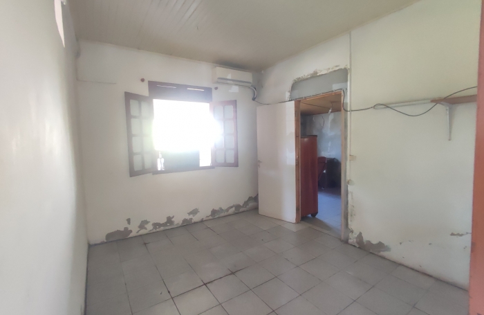 Maison de bourg &agrave; r&eacute;nover