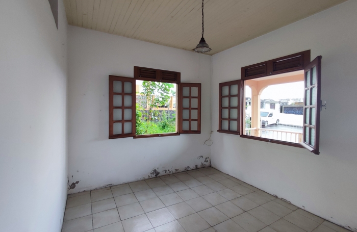 Maison de bourg &agrave; r&eacute;nover