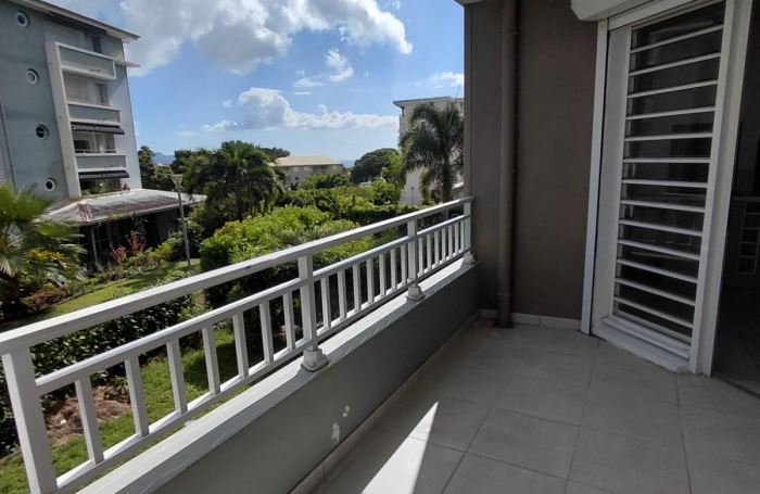 Appartement F2 en r&eacute;sidence Senior, calme dans un environnement agr&eacute;able - SCHOELCHER