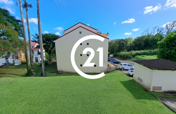 Location Appartement 66.00m&sup2; 3 pièces Fort de france
