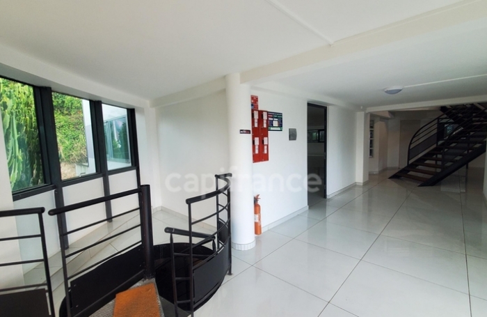 Location Bureaux 46m&sup2; 1 pièce Fort de france