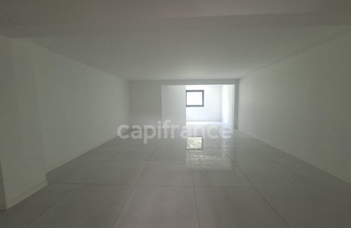 Location Bureaux 46m&sup2; 1 pièce Fort de france