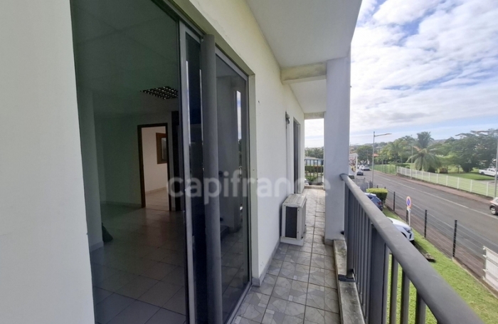 Location Bureaux 116m&sup2; 7 pièces Le Lamentin