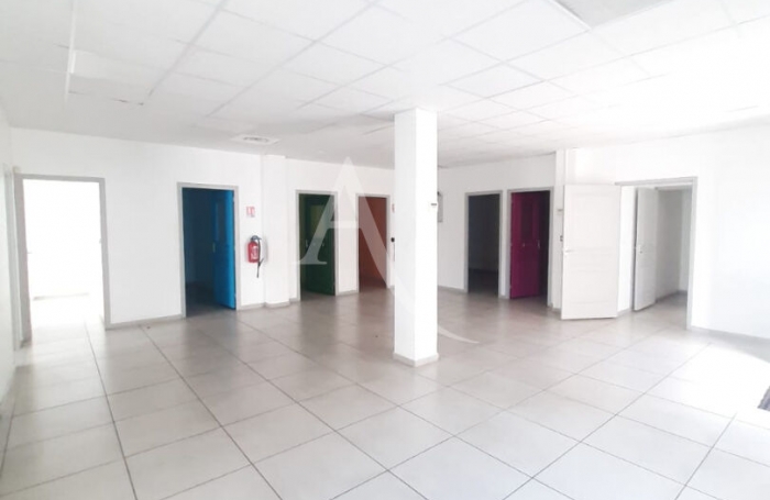 Vente Divers 150m&sup2; 10 pi&egrave;ces Fort de france
