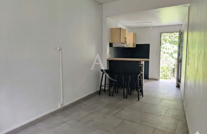 Location Appartement 42.96m&sup2; 2 pi&egrave;ces Saint-Esprit