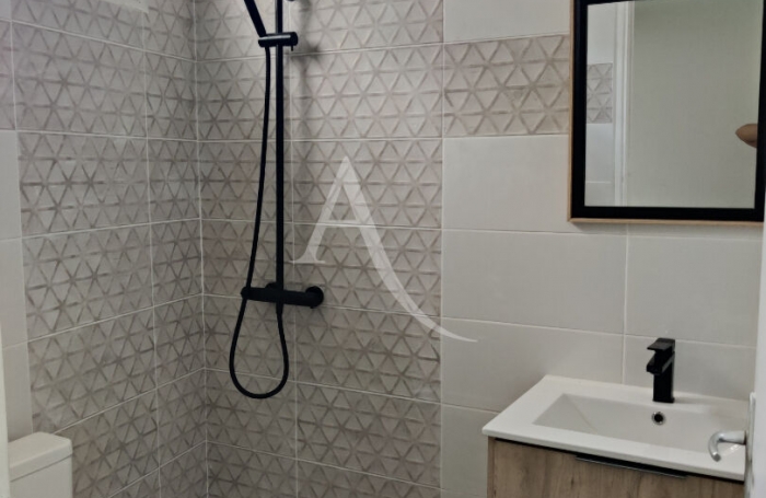 Location Appartement 42.96m&sup2; 2 pi&egrave;ces Saint-Esprit