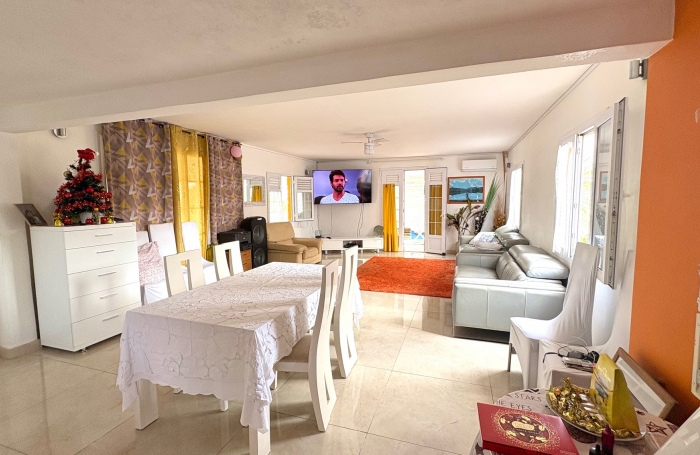 Magnifique maison r&eacute;nov&eacute;e sur deux niveaux - SCHOELCHER