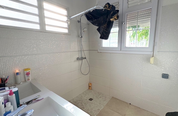 Magnifique maison r&eacute;nov&eacute;e sur deux niveaux - SCHOELCHER