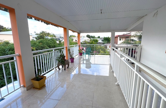 Magnifique maison r&eacute;nov&eacute;e sur deux niveaux - SCHOELCHER