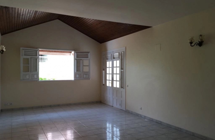 Location Maison 165m&sup2; 5 pièces Le Robert