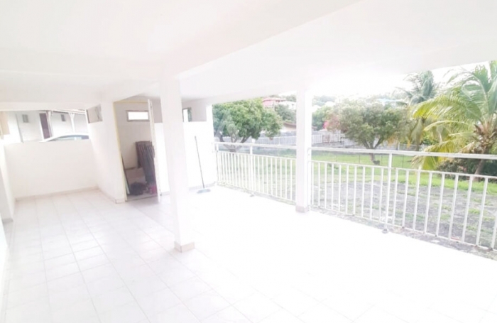 Vente Maison 169m&sup2; 8 pi&egrave;ces Le Vauclin