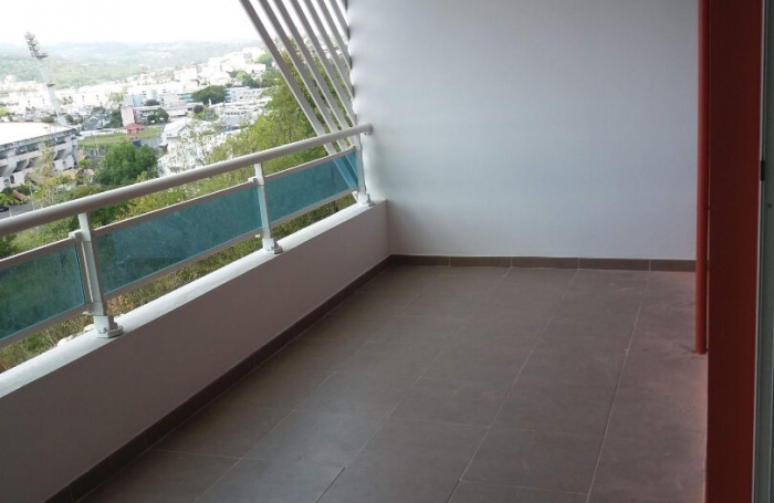 Location Appartement 70m&sup2; 3 pi&egrave;ces Fort de france