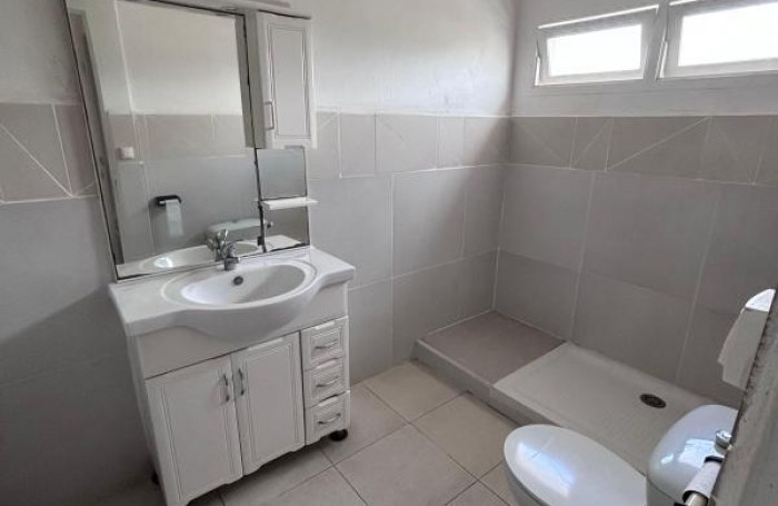 Location Maison 120m&sup2; 3 pièces Le Lamentin