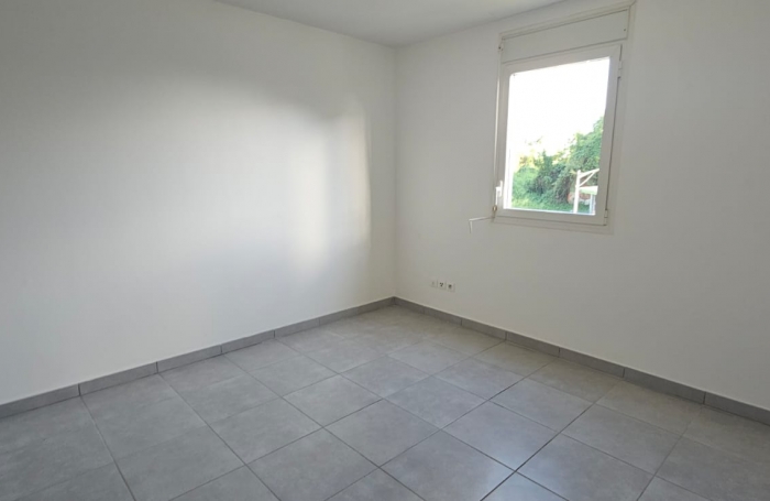 T2 dans r&eacute;sidence agr&eacute;able Bois Carr&eacute; au LAMENTIN