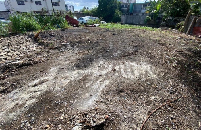 Location Terrain 455m&sup2; Fort de france