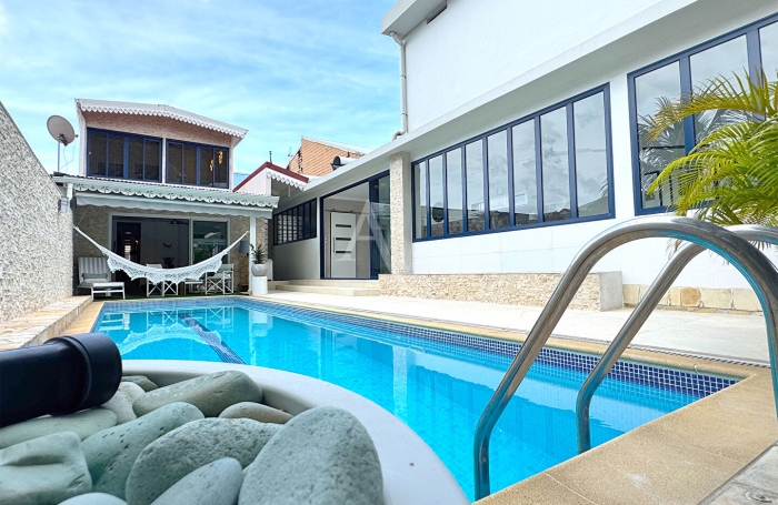 Vente Maison 255m&sup2; 7 pi&egrave;ces La Trinit&eacute;