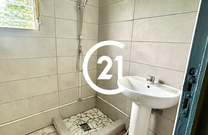 Vente Maison 185.00m&sup2; 7 pièces Saint-Joseph