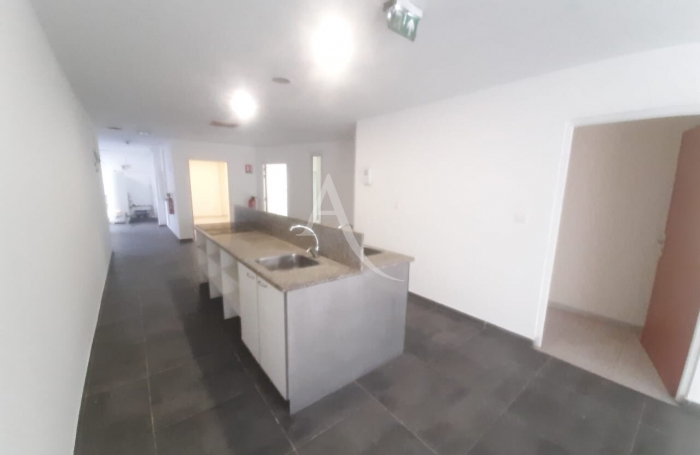 Vente Local commercial 